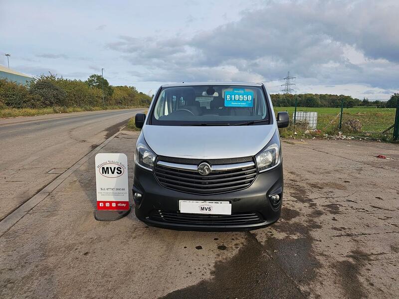 VAUXHALL VIVARO