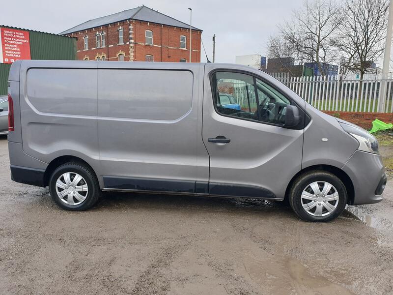 RENAULT TRAFIC