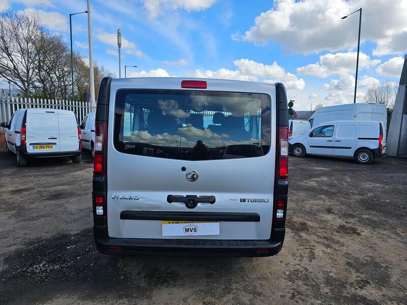 VAUXHALL VIVARO