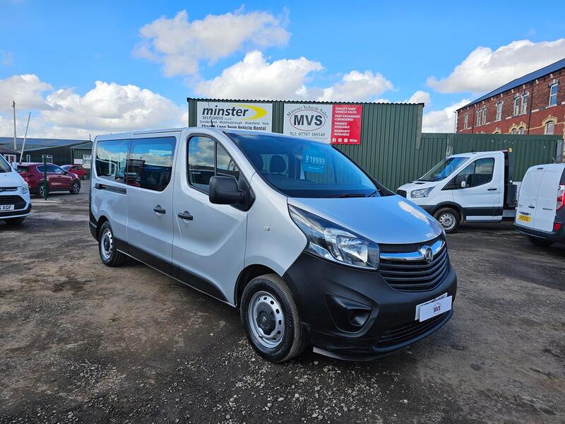 VAUXHALL VIVARO