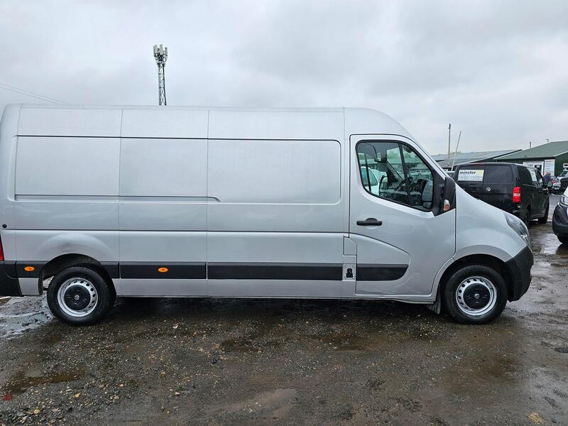 VAUXHALL MOVANO