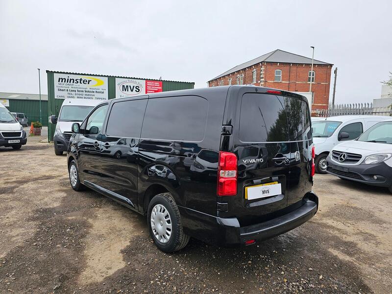 VAUXHALL VIVARO