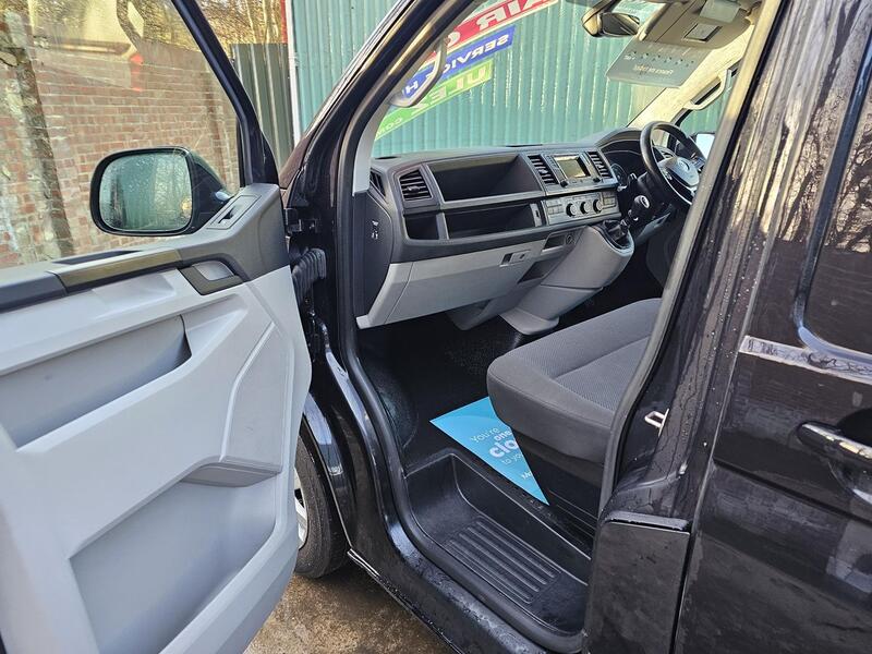 VOLKSWAGEN TRANSPORTER