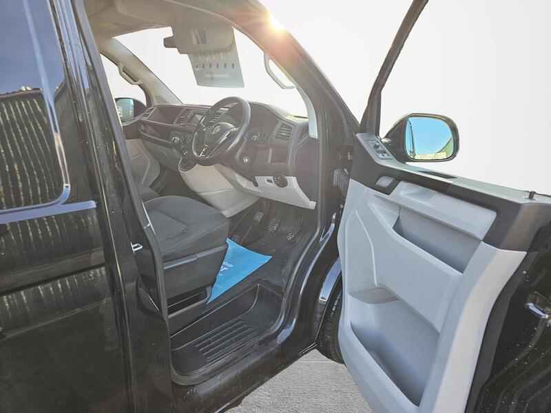 VOLKSWAGEN TRANSPORTER