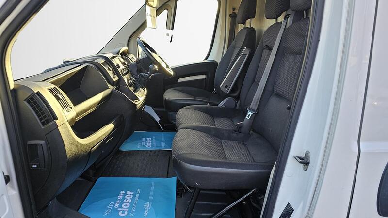 PEUGEOT BOXER