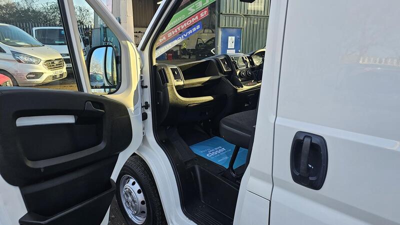 PEUGEOT BOXER