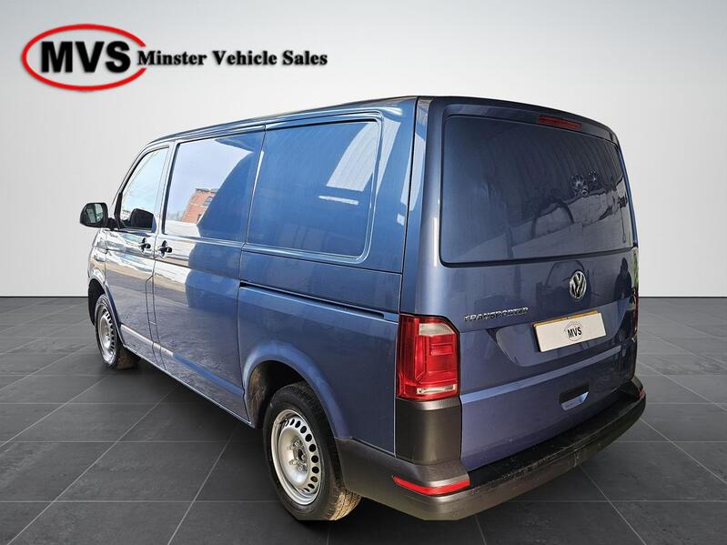 VOLKSWAGEN TRANSPORTER