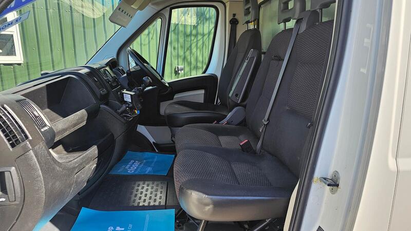PEUGEOT BOXER