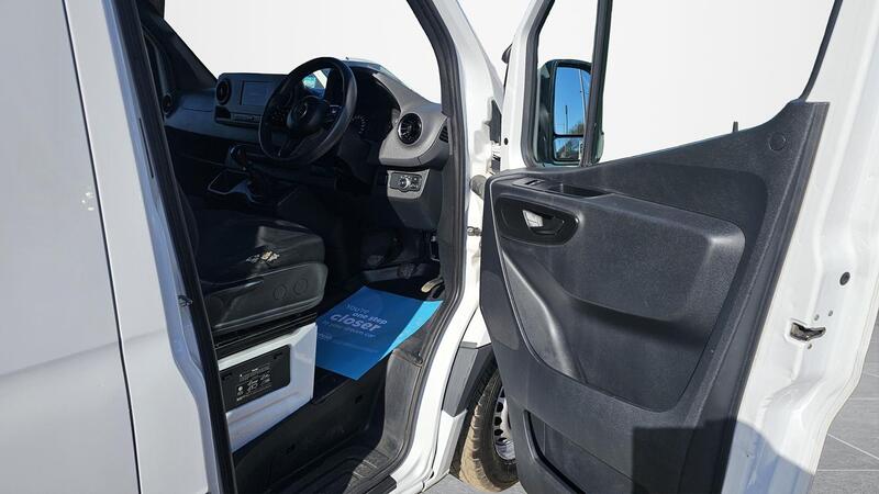 MERCEDES-BENZ SPRINTER