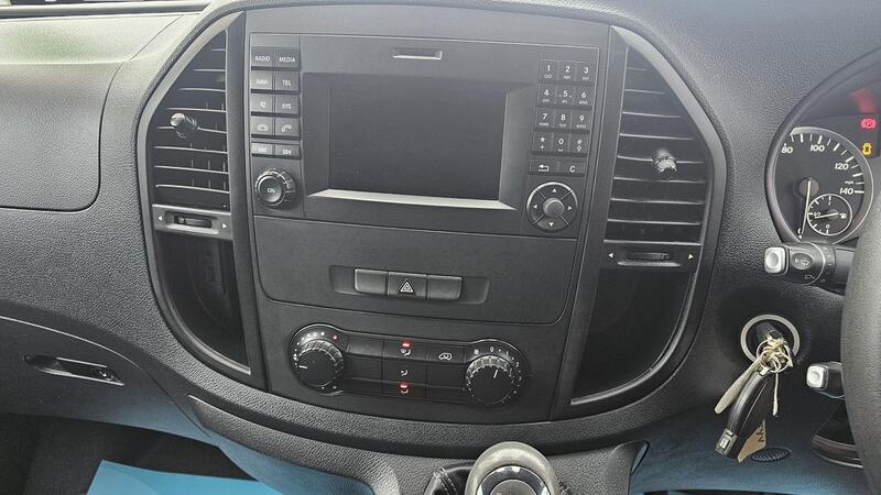 MERCEDES-BENZ VITO