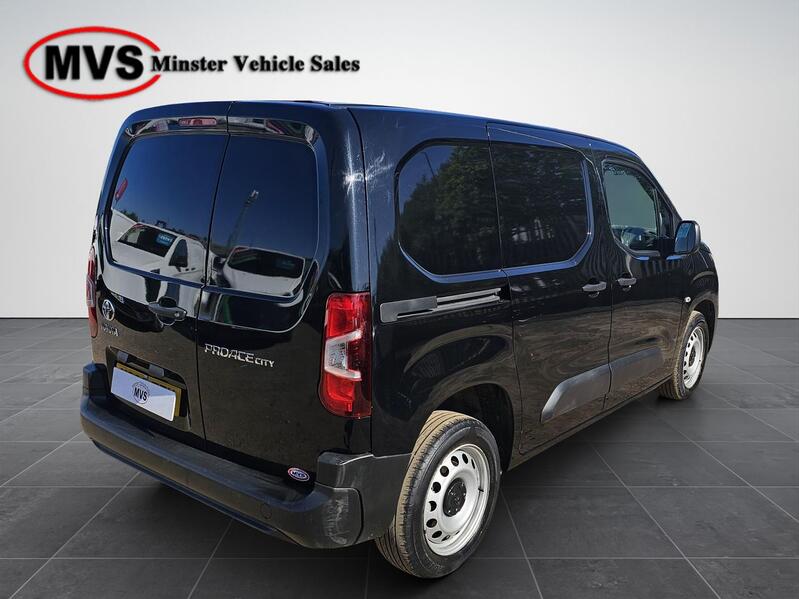 TOYOTA PROACE CITY