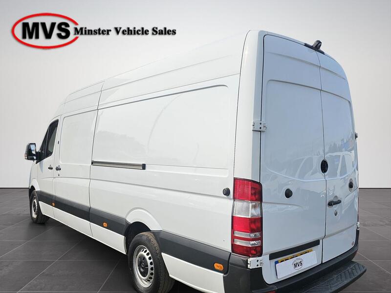 MERCEDES-BENZ SPRINTER