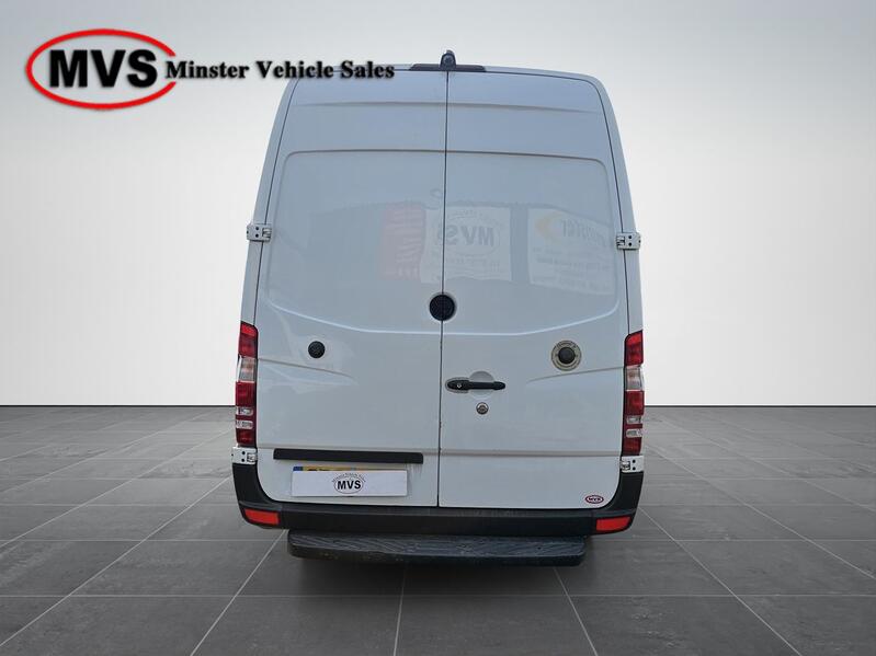 MERCEDES-BENZ SPRINTER