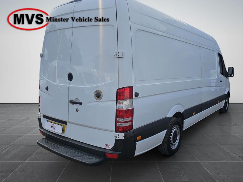 MERCEDES-BENZ SPRINTER