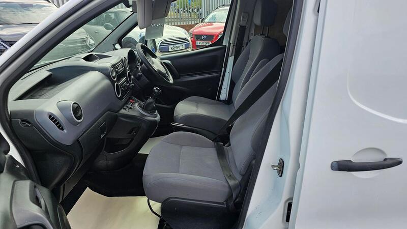 PEUGEOT PARTNER