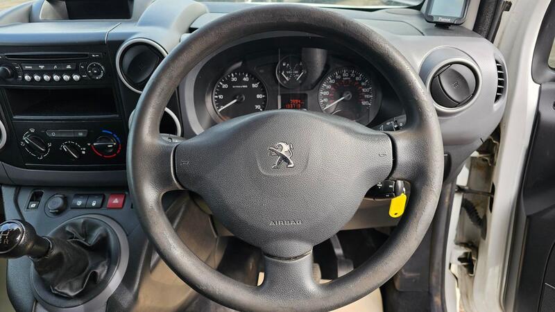 PEUGEOT PARTNER