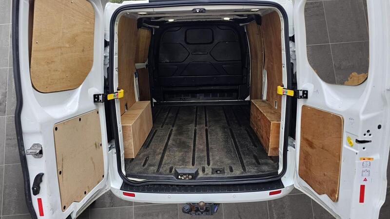 FORD TRANSIT CUSTOM