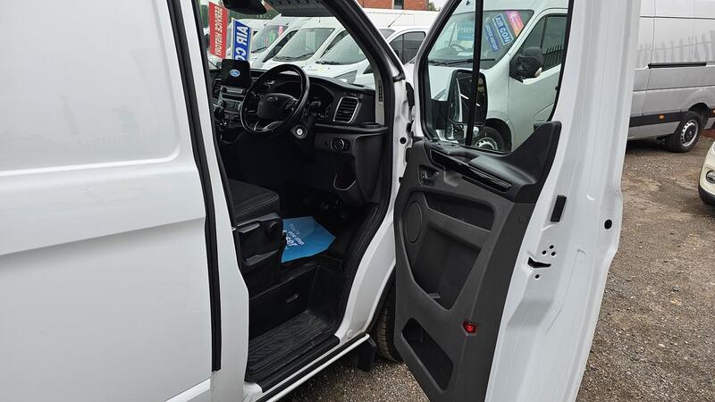 FORD TRANSIT CUSTOM