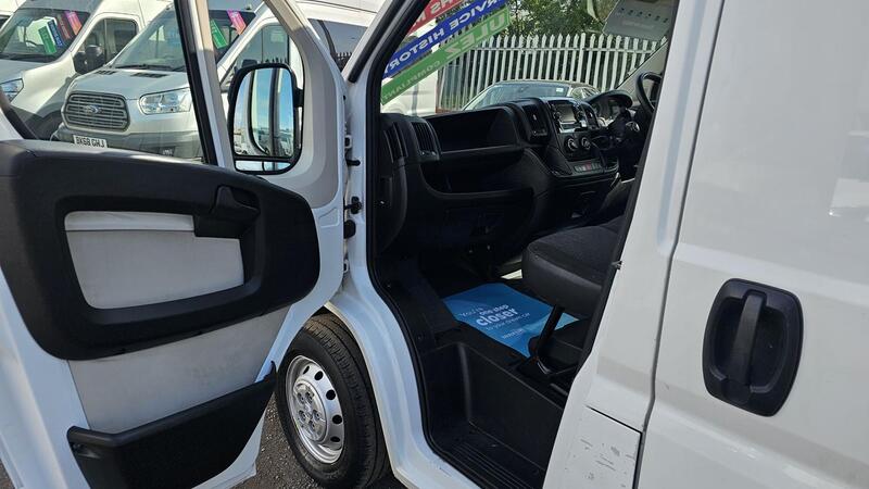 PEUGEOT BOXER