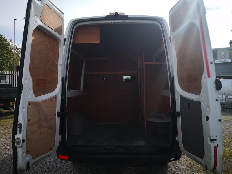 VOLKSWAGEN CRAFTER