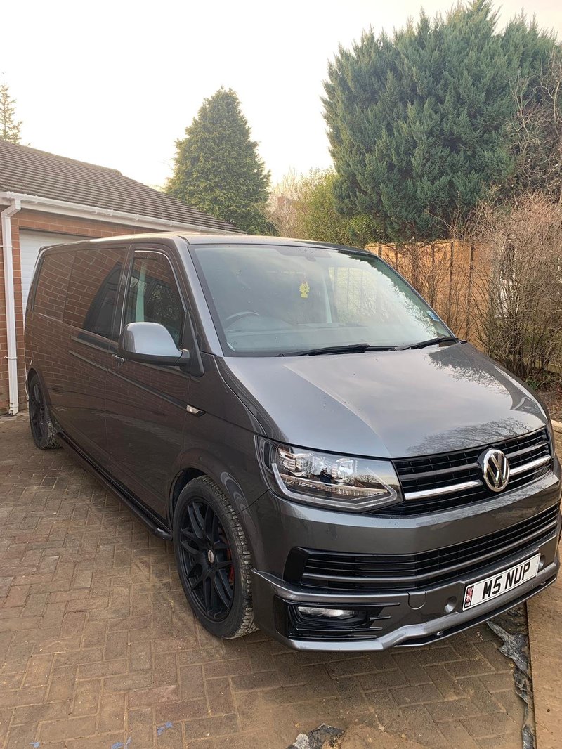 VOLKSWAGEN TRANSPORTER