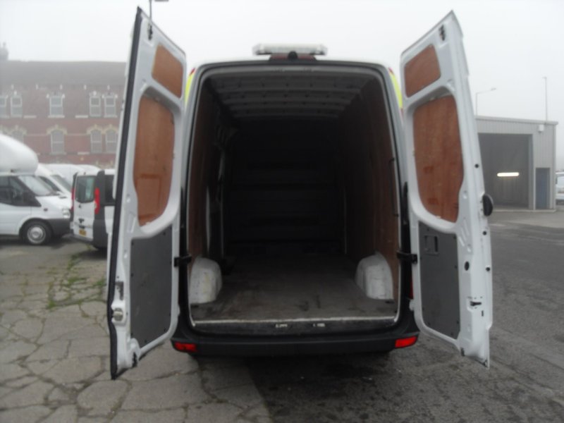 MERCEDES-BENZ SPRINTER