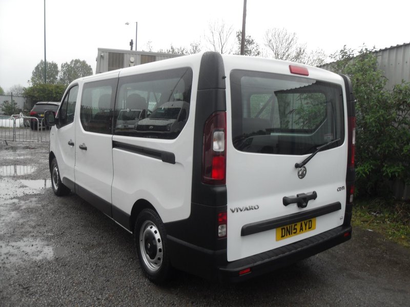 VAUXHALL VIVARO