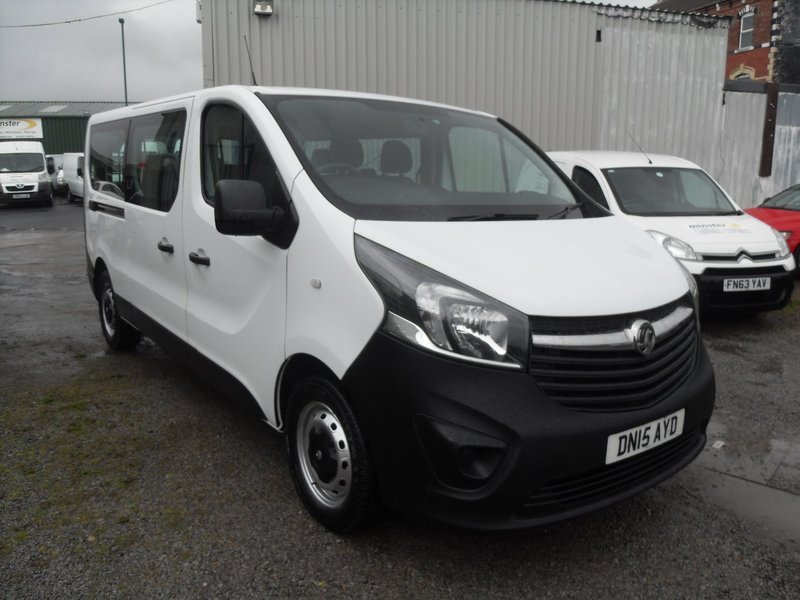 VAUXHALL VIVARO