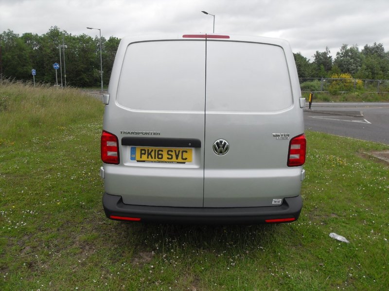 VOLKSWAGEN TRANSPORTER