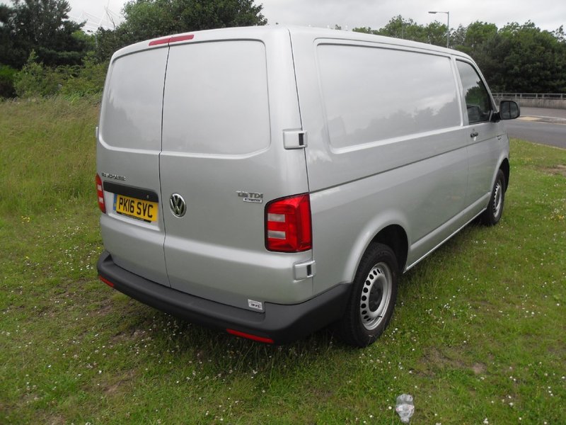 VOLKSWAGEN TRANSPORTER