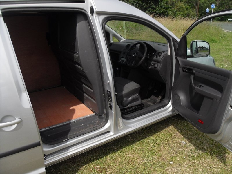 VOLKSWAGEN CADDY