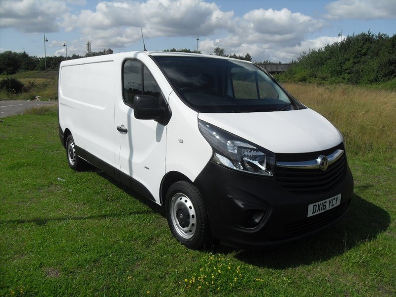 VAUXHALL VIVARO