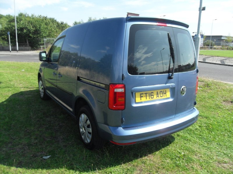 VOLKSWAGEN CADDY