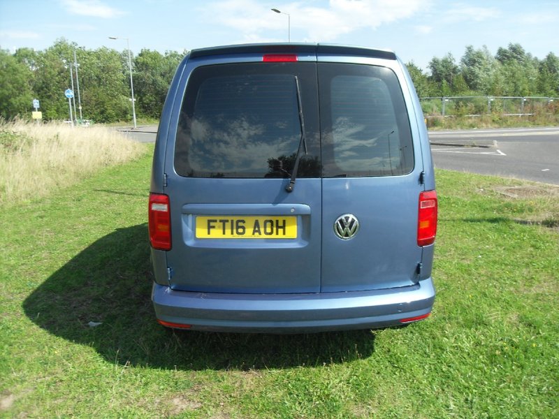 VOLKSWAGEN CADDY