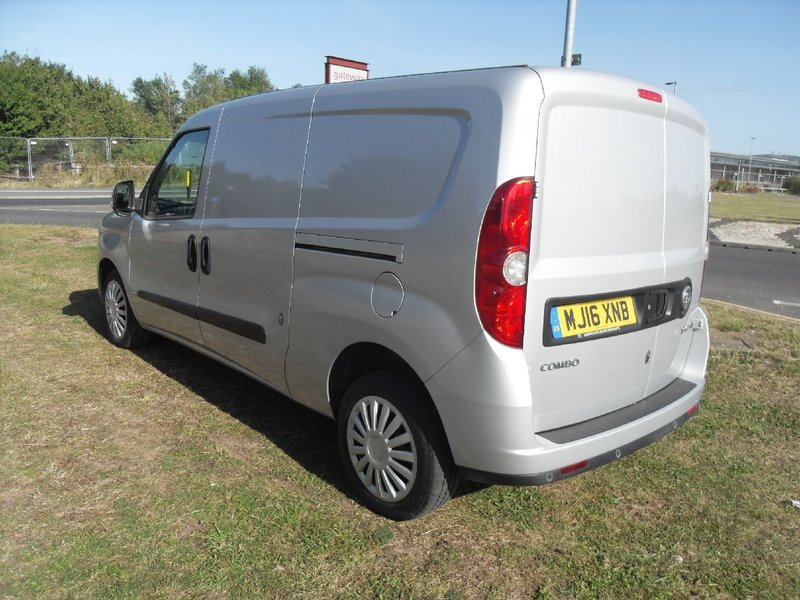 VAUXHALL COMBO