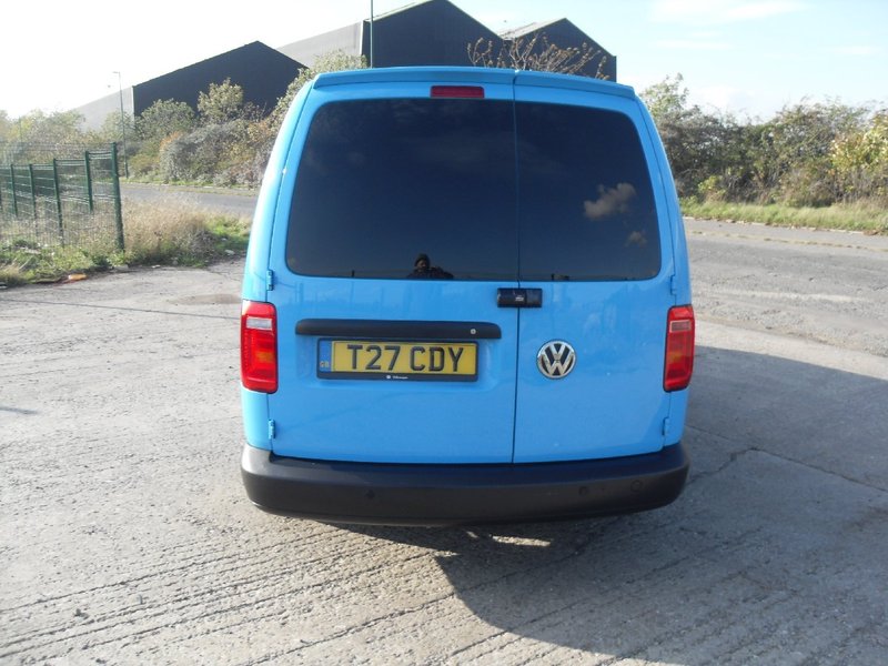 VOLKSWAGEN CADDY