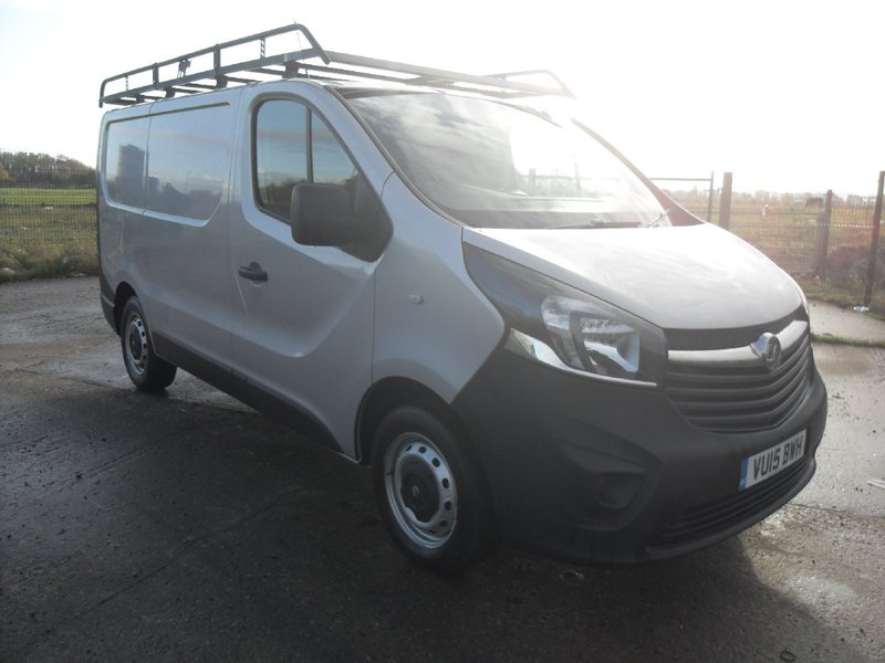 VAUXHALL VIVARO