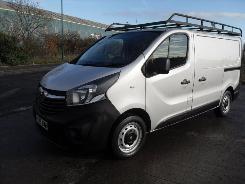 VAUXHALL VIVARO