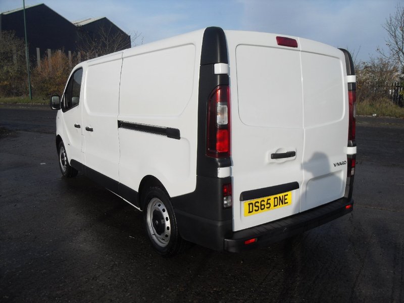 VAUXHALL VIVARO