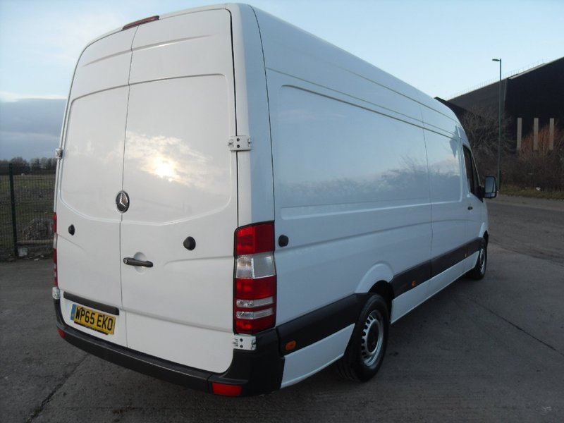 MERCEDES-BENZ SPRINTER