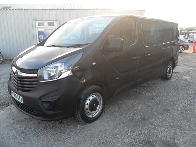 VAUXHALL VIVARO