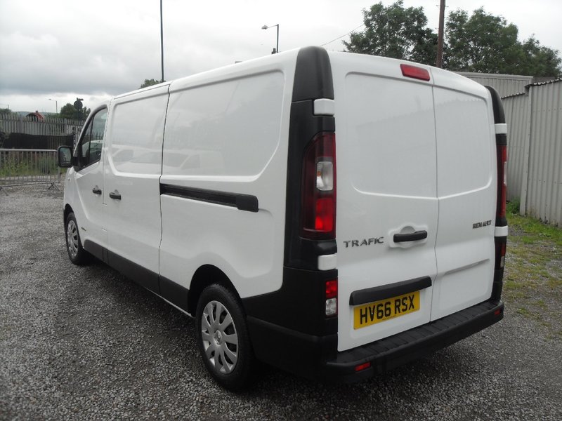 RENAULT TRAFIC