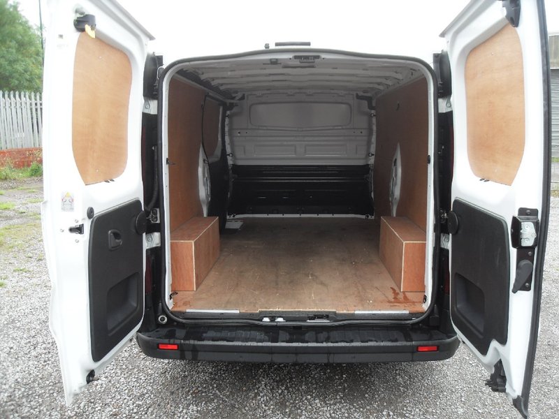 RENAULT TRAFIC