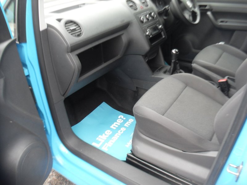 VOLKSWAGEN CADDY