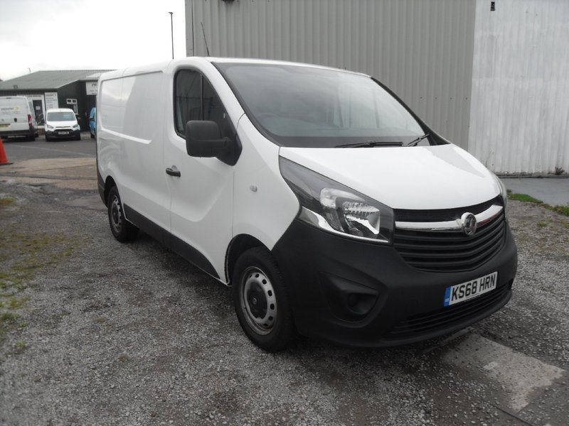 VAUXHALL VIVARO