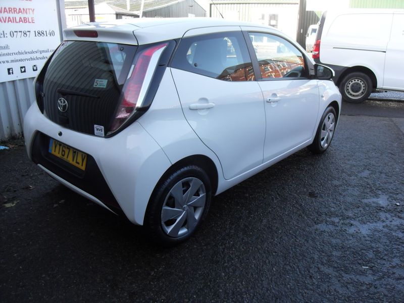 TOYOTA AYGO