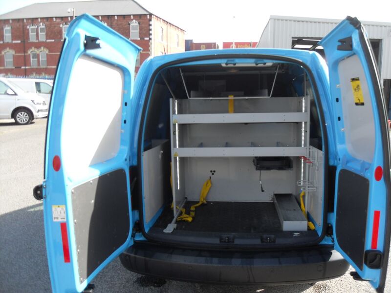 VOLKSWAGEN CADDY