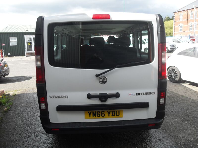 VAUXHALL VIVARO