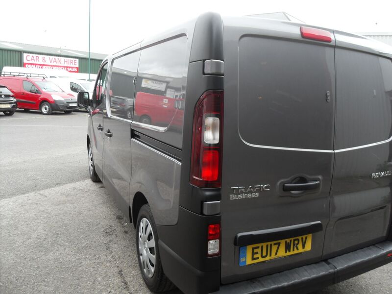 RENAULT TRAFIC