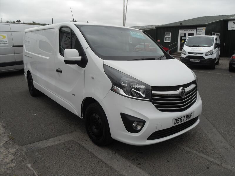 VAUXHALL VIVARO